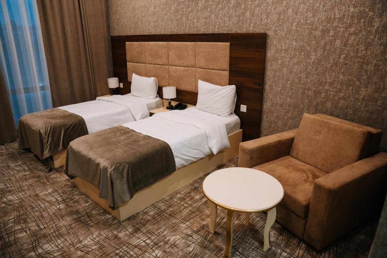The Clocktower Hotel Баку Екстер'єр фото