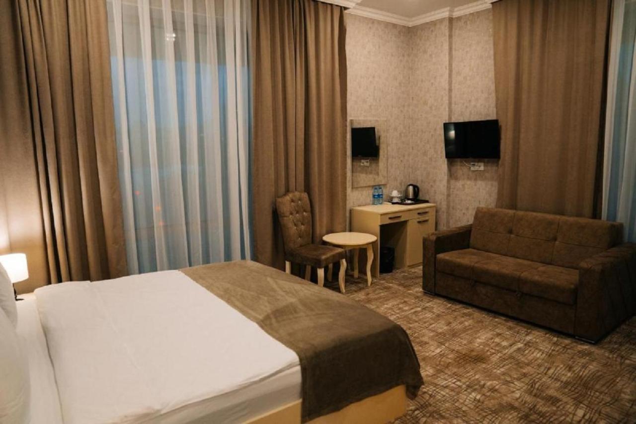 The Clocktower Hotel Баку Екстер'єр фото